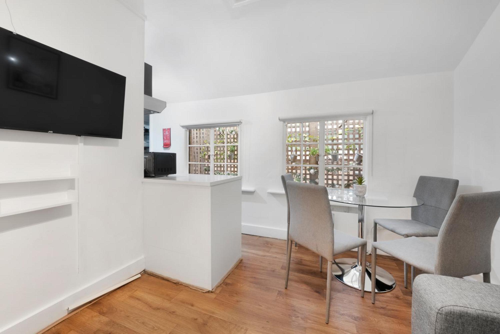 2 Bed Piccadilly Apartment 1 London Exterior photo